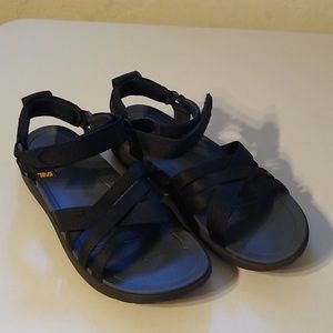 Teva Sandles
